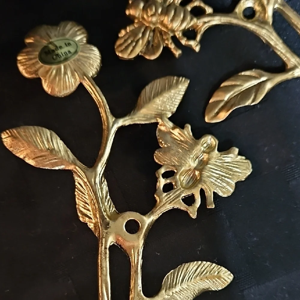 Pair of Gold/Brass Toned Flower & Bee Metal Wall Hook with Antique Finish
